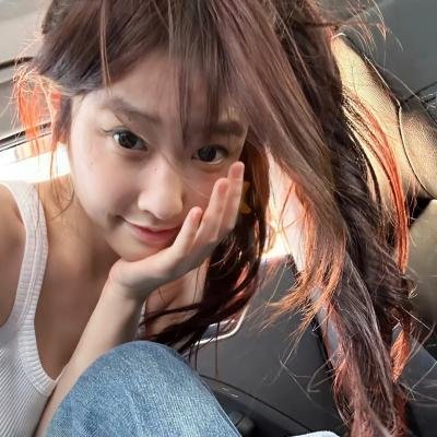 色肉毒蝎女海报